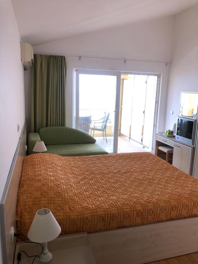 Bmv Room 2 With East Island View Sveti Stefan Zewnętrze zdjęcie